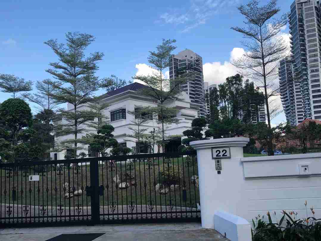Une maison individuelle dans un quartier résidentiel de Singapour