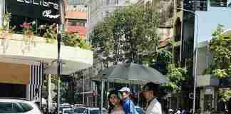 Mariage dans les rues de Saigon