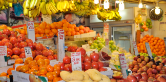 étal de fruits à Tekka market à Singapour