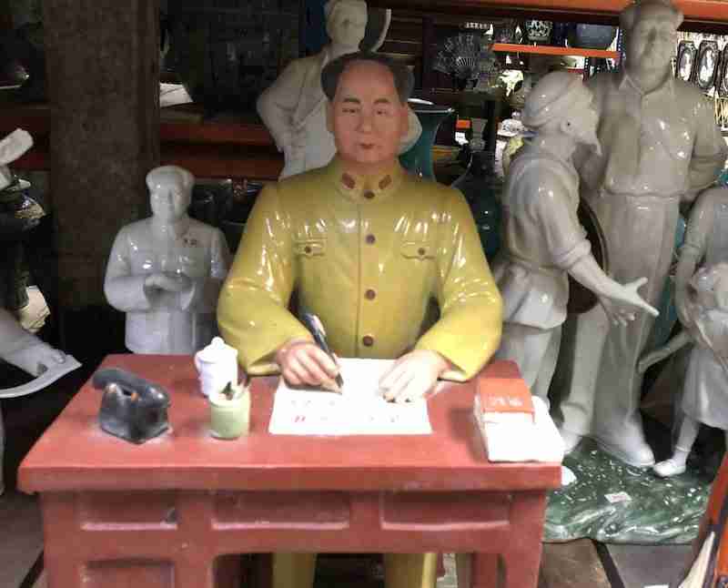 statuette chinoise de Mao-Que rapporter de Singapour