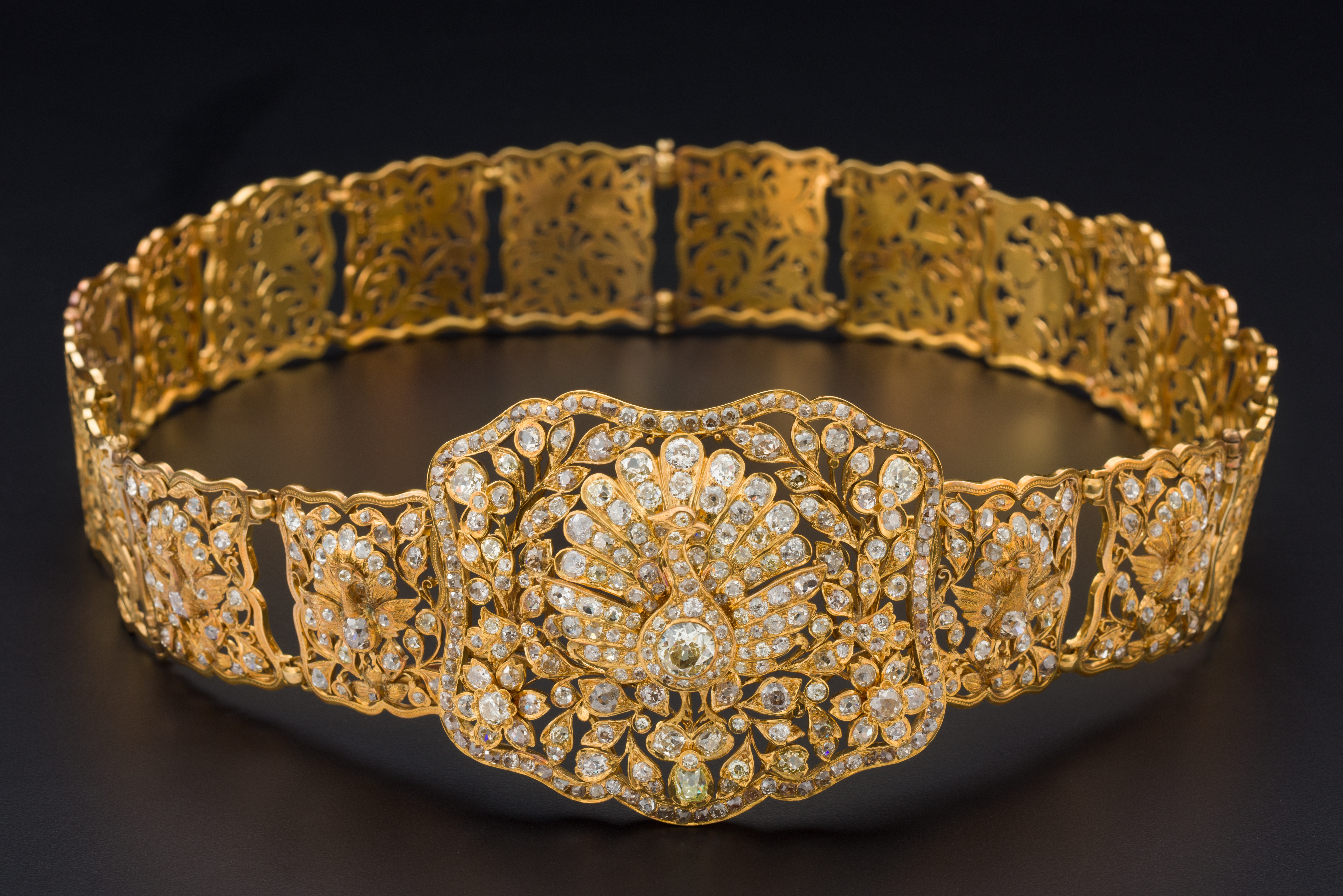 Ceinture en or et diamants- Singapour- Asian Civilisation Museum