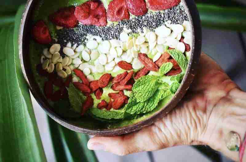 smoothie Bowl - ChickpeaandBerries