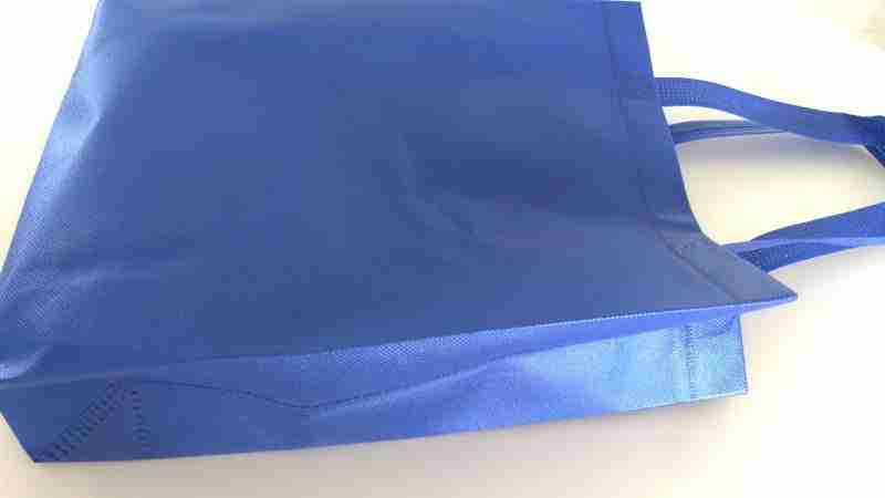 Sac bleu donné à Changi pour effectuer la quarantaine (SHN) à la maison